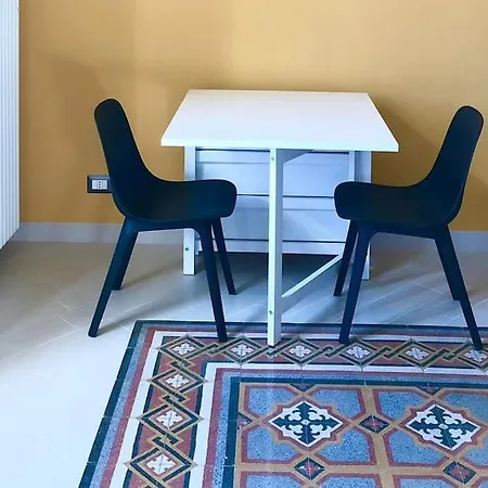 Domustyche ゲストハウス