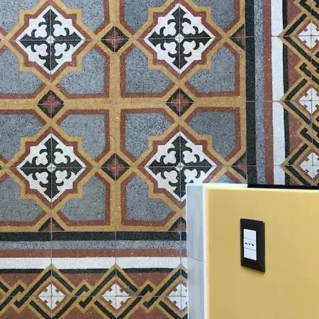 Domustyche ゲストハウス 4*