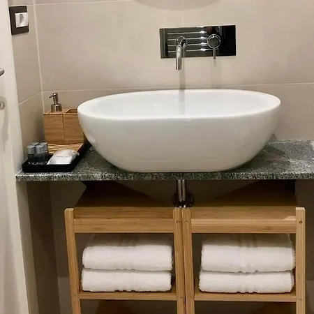 Domustyche ゲストハウス 4*