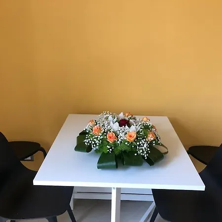 Domustyche ゲストハウス ローマ