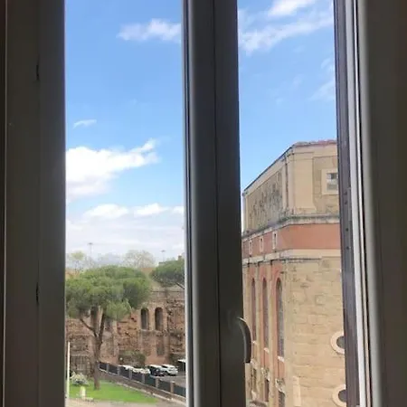 ゲストハウス Domustyche ローマ